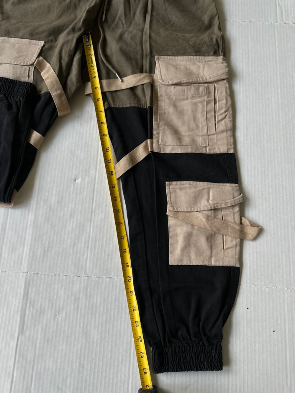 Fashion Nova Women's L "Block It Out Cargo Joggers" Olive/Combo - Picture 9 of 12